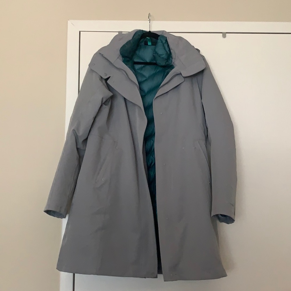 Great condition patagonia tres parka
